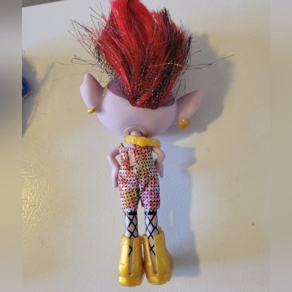 Dreamworks Trolls Stylin Barb and Branch Dolls - Picture 6 of 6